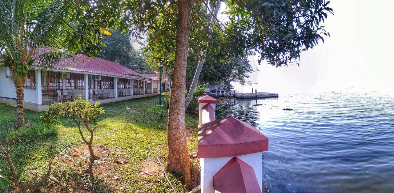 Alappuzha Ktdc Kumarakom Gateway Resort מראה חיצוני תמונה